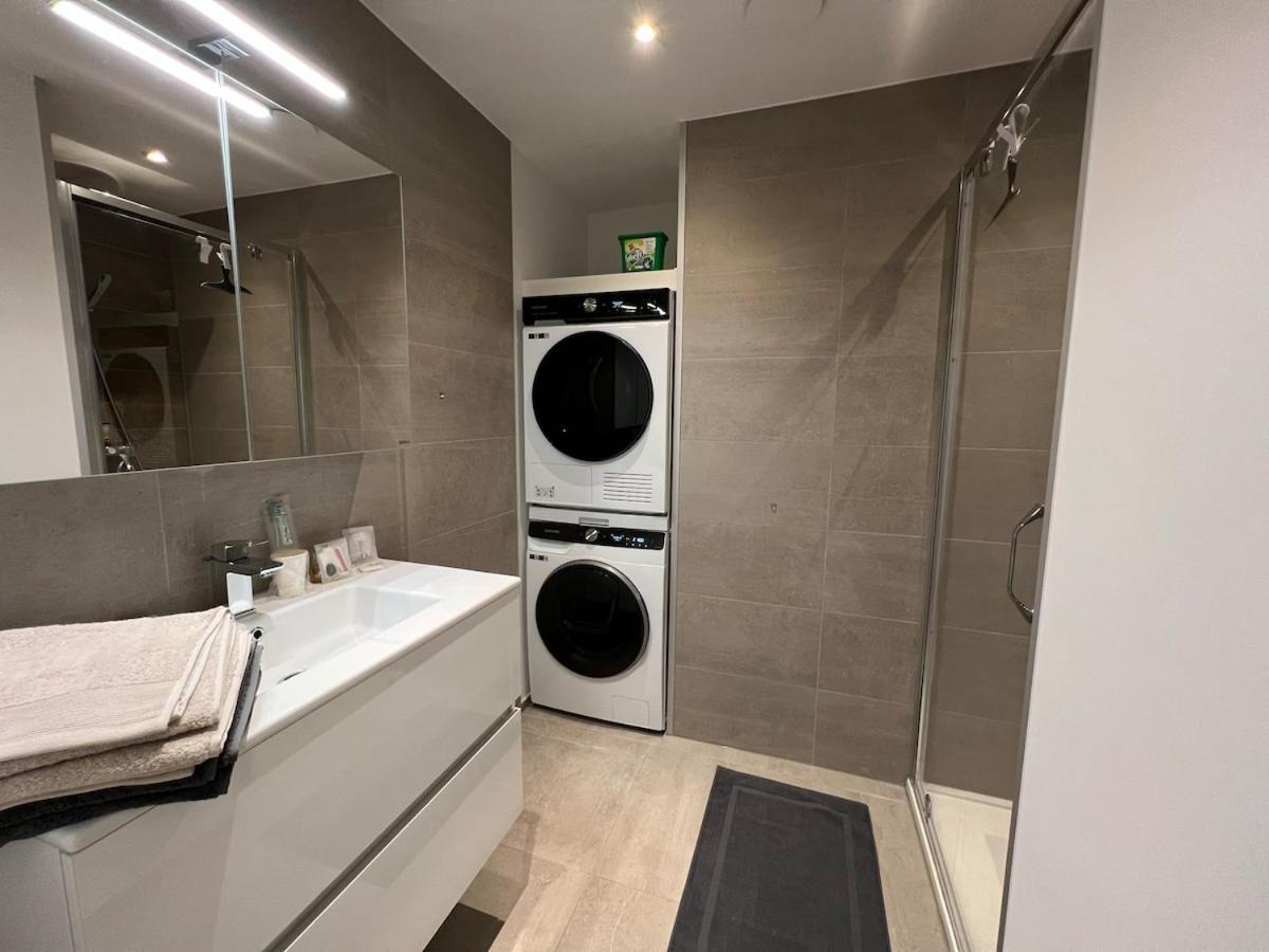 Cosy And Premium Apartment