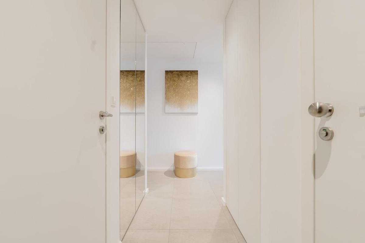 Cosy And Premium Apartment